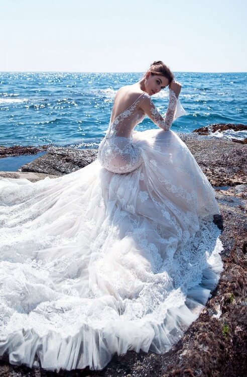 Модель SARA от ANGE ETOILES