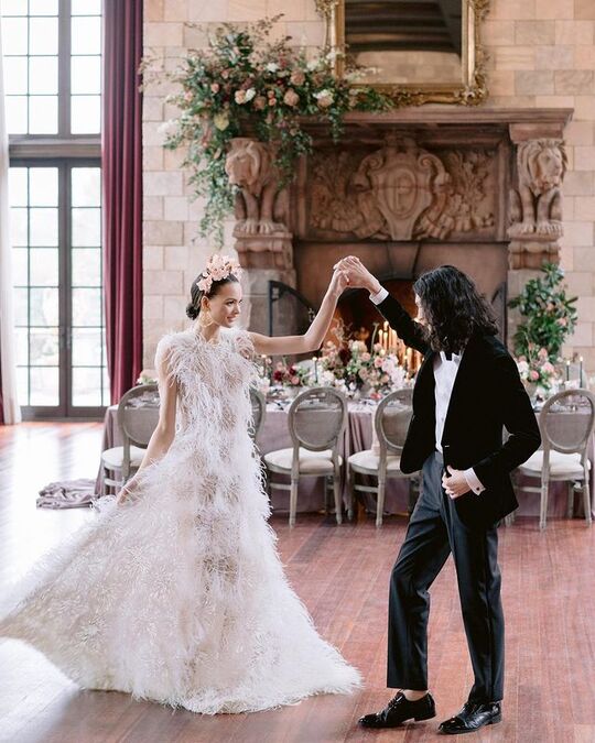 Жених с невестой