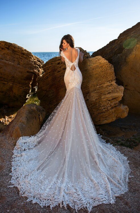 Модель LAMBIS TRUNCATA от IDA TOREZ