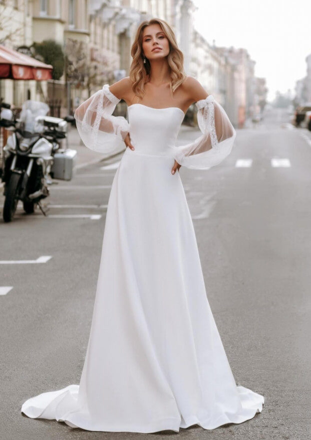 Атласное платье