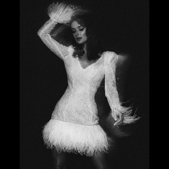 Блестящее платье