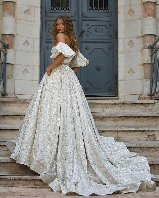 Королевское платье