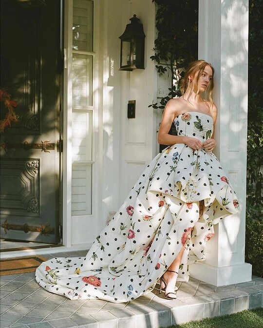 Платье с принтами