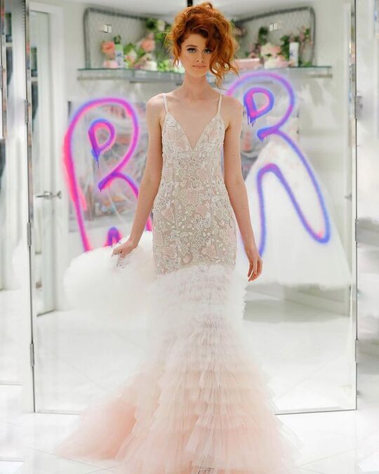 Необычный фасон