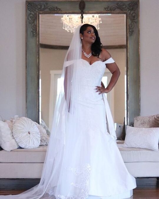 С широкими бретельками