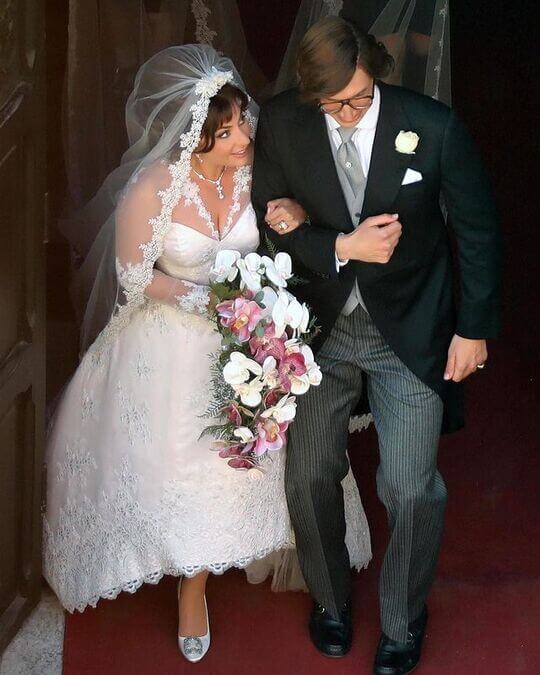 Белый подвенечный наряд