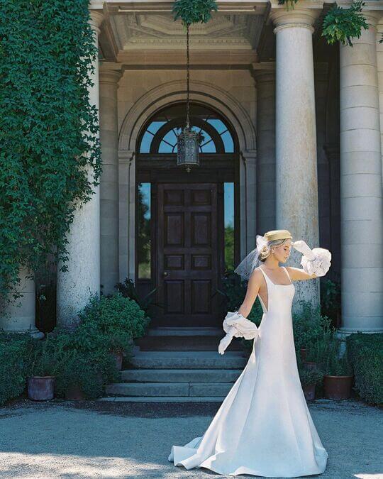 Платье со шлейфом