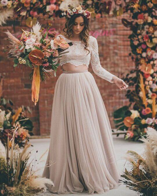 Топ с широкой юбкой