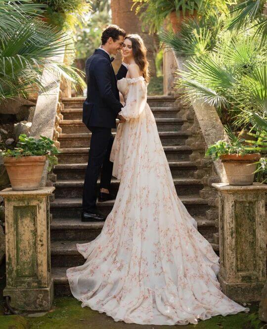 Платье в флористическом стиле