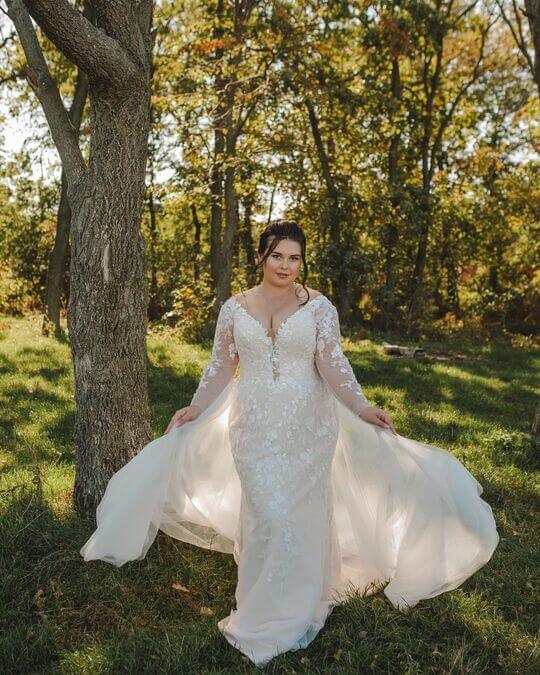 Свадебное платье со шлейфом