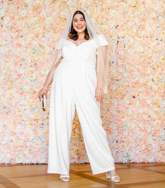 Белый комбинезон