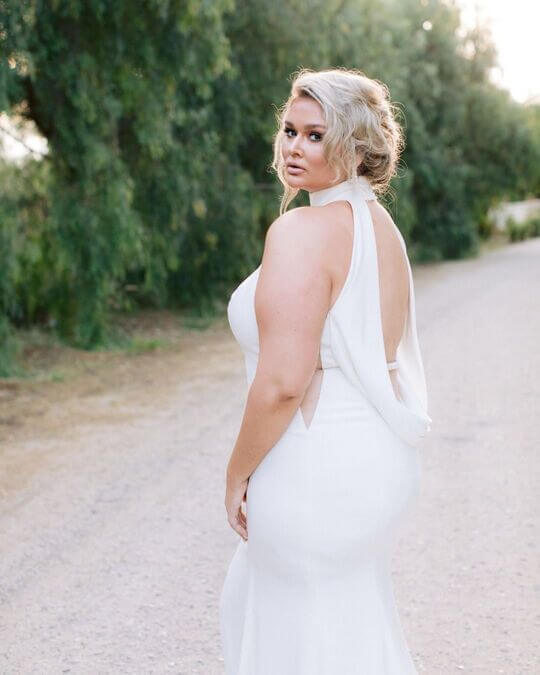 Акцент на спине