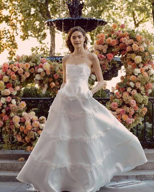 Платье на бретельках