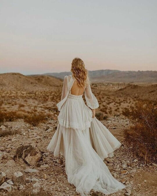 Платье с открытой спиной