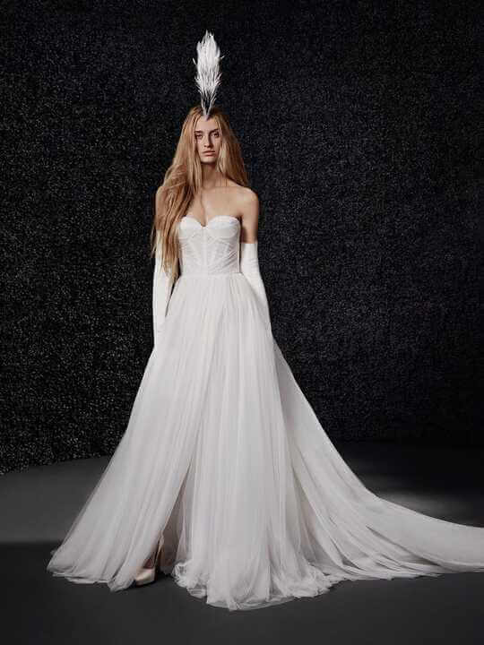 Модель свадебного платья Loana от Вера Вонг