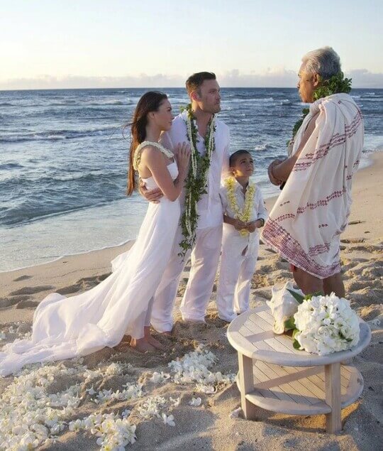 Свадебное платье Меган Фокс от Armani