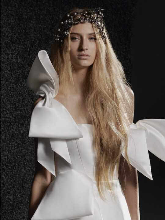 Платье с бантом от Вера Вонг