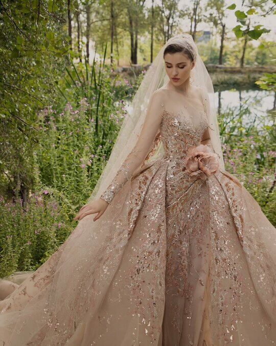 Платье с блестками