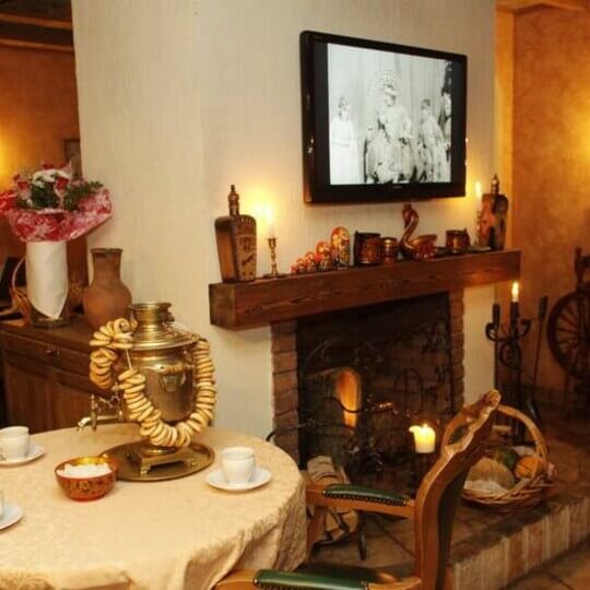 Россичъ, метро Славянский бульвар