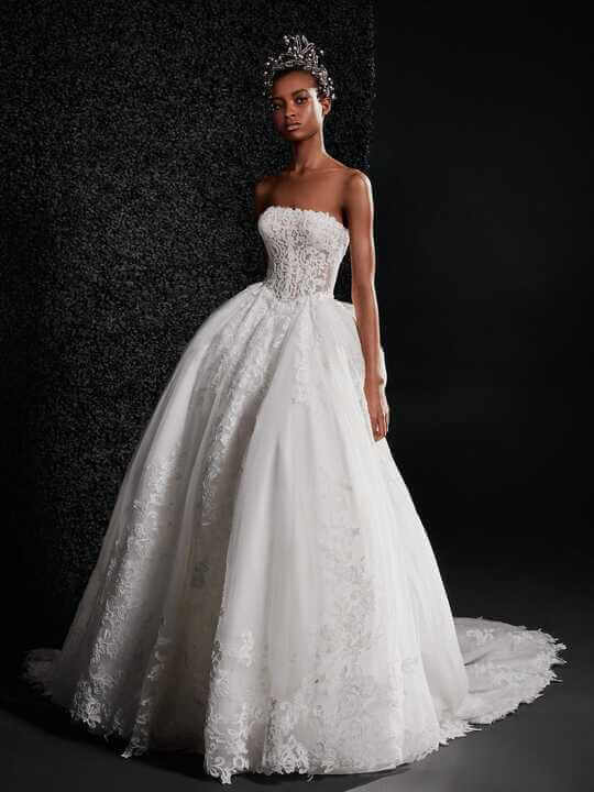 Платье с открытым верхом