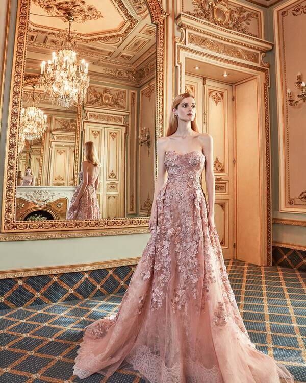 Свадебное платье в приглушенных оттенках