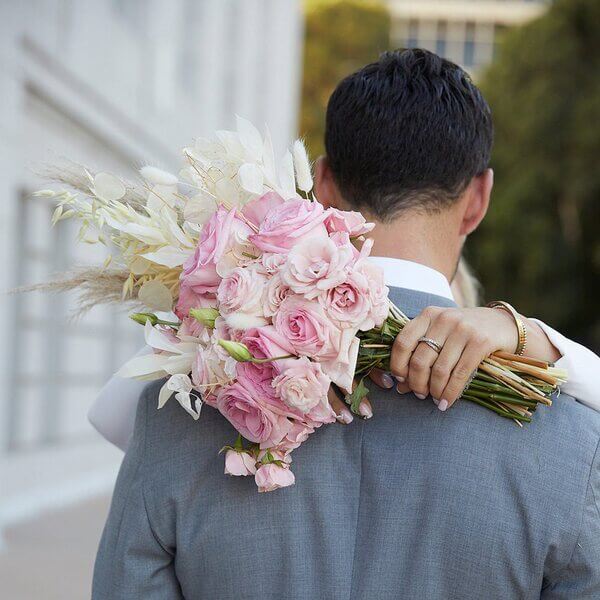 Розовый свадебный букет