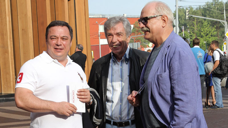 тесть Никита Михалков с мужем своей дочери Анны зятем Альбертом Баковым