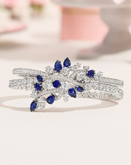 Обручальное кольцо с несколькими камнями Harry Winston