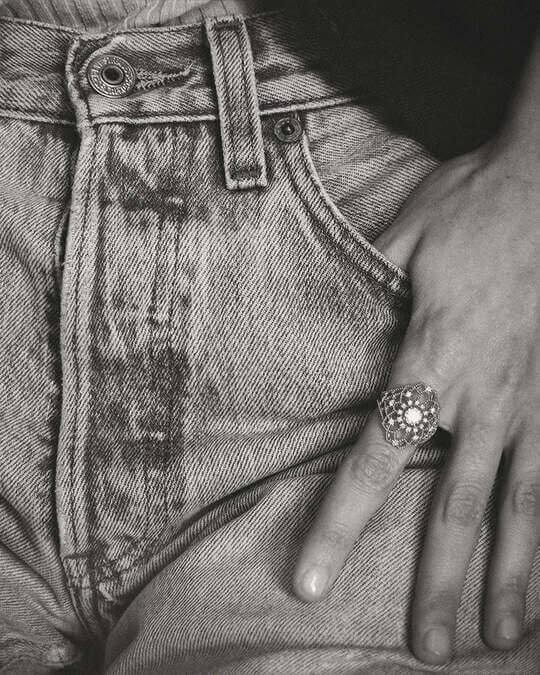 Обручальное кольцо не стандартной формы Mellerio