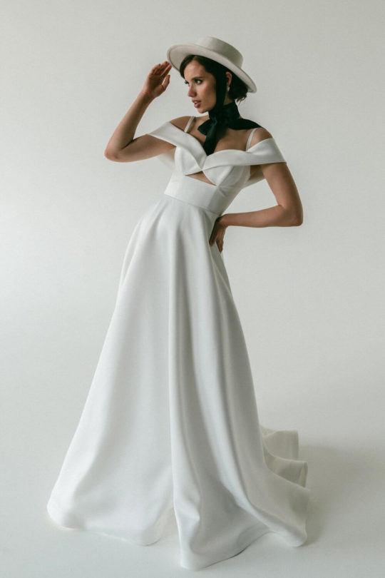 Платье невесты от свадебного бутика Love Forever